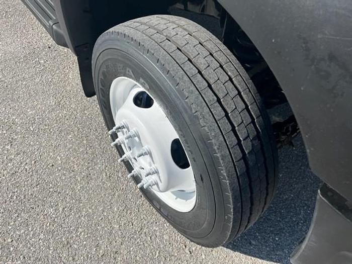 Used Altec AT40-G Bucket Boom on 2015 Ford F550 4x4 Extended Cab Utility Bucket Truck