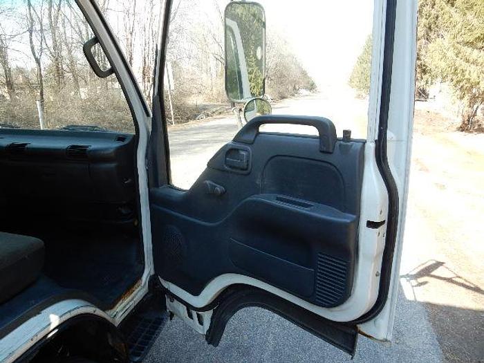 Used 2005 Chevrolet W-4500