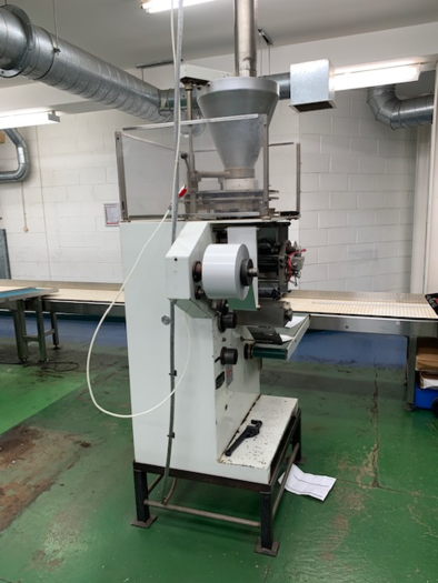 Used UNIVERSAL PACK SACHET MACHINE