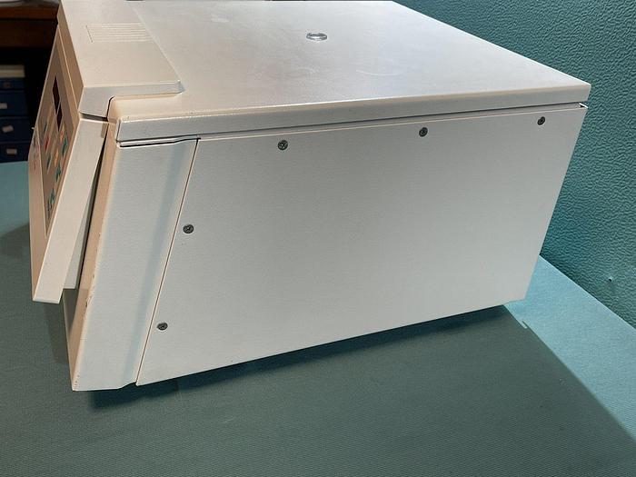 Used Kendro / Heraeus function line Labofuge 400 Zentrifuge