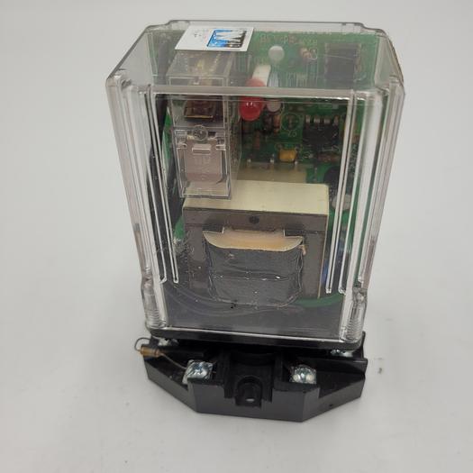 Used WARRICK 16VMA1A0 Gems Sensors - Automation Switch & BASE