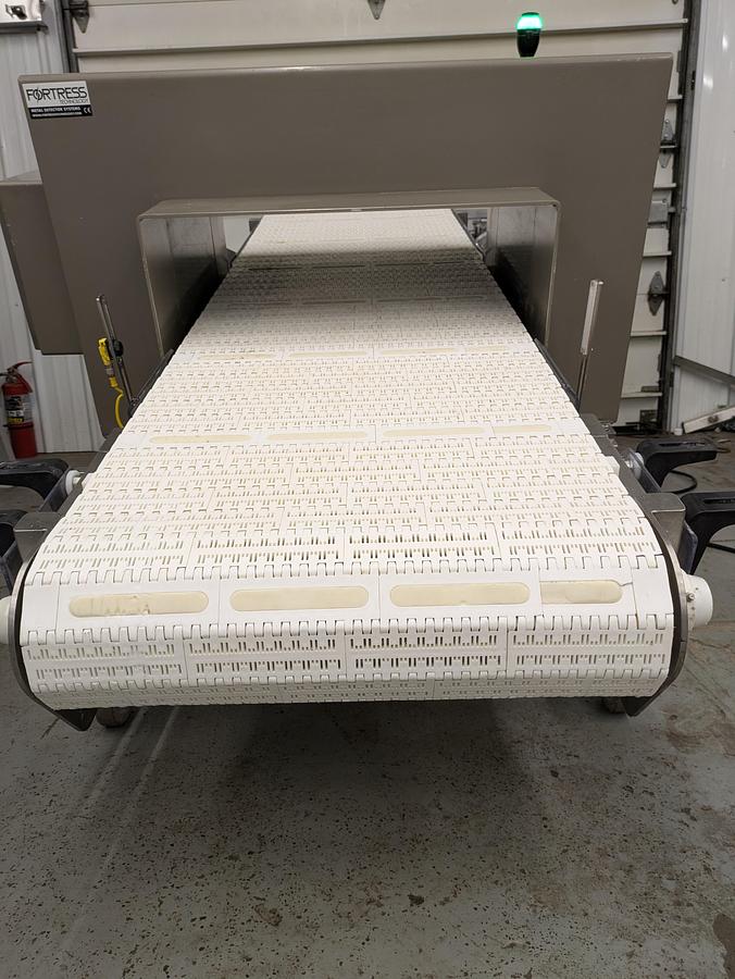 Used Fortress phantom, metal detector, stainless conveyor