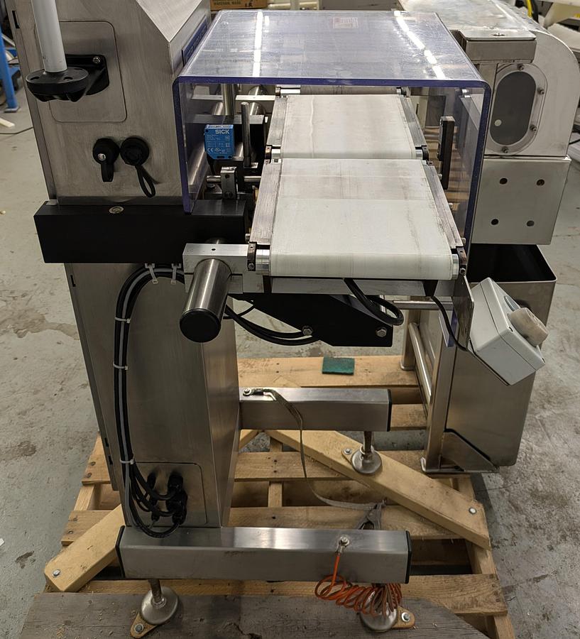 Used Mettler Toledo Check weigher model XE2