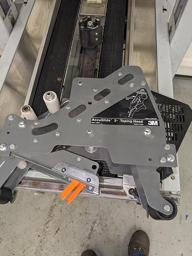 Used 3m matic 700a top and bottom case taper