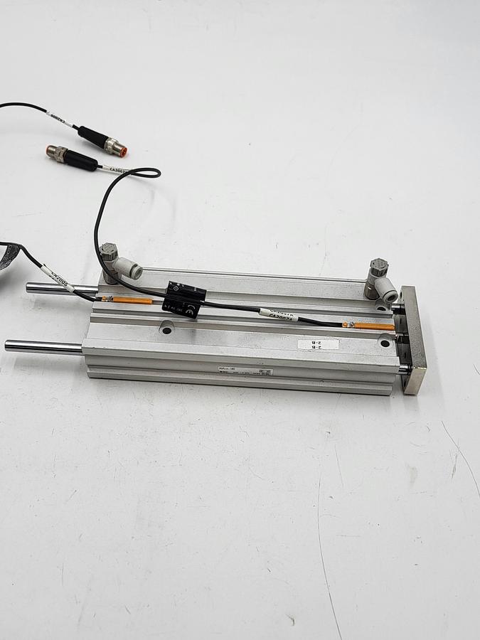 Used SMC MGPL12-125Z cyl, compact guide, ball brg