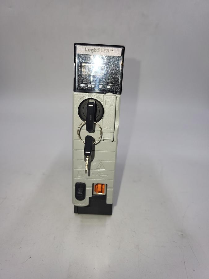Used Allen Bradley CLX8 MB 990KB Mem Controller 1756-L73 / PN-114257