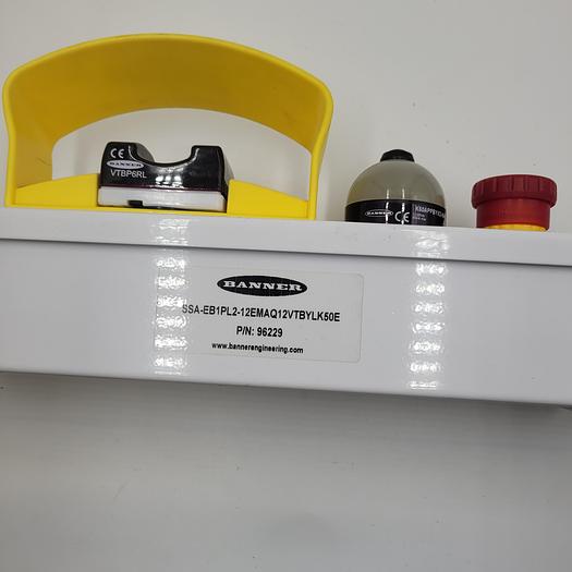 BANNER 96229 (SSA-EB1PL2-12EMAQ12VTBYLK50E) Flush-Mount Emergency Stop Button