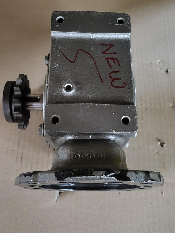 TIGEAR-2 Right Angle Worm Gear Reducer 20QZ50R56 Ratio 50:1