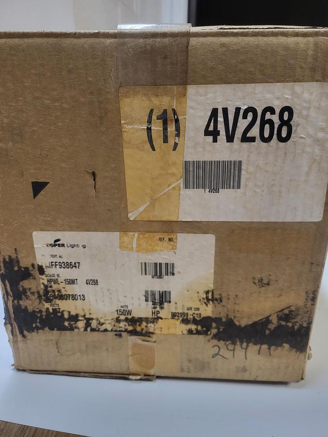 Used Lumark Crouse-hinds HID Lighting 4V268 150 Watt