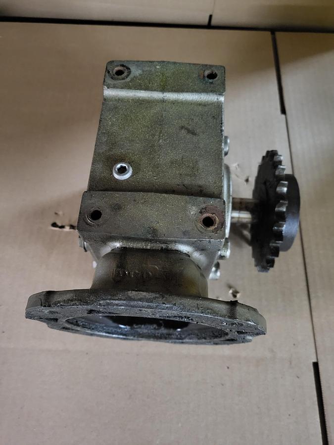 Used TIGEAR-2 Right Angle Worm Gear Reducer 20QZ50R56 Ratio 50:1