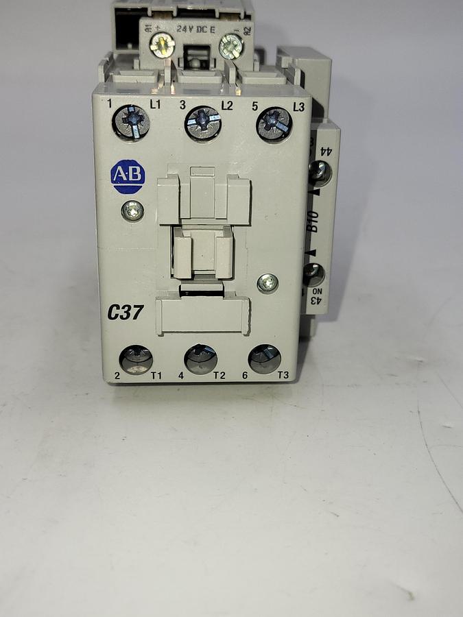 Used Allen Bradley 100-C37E / 100-C37EJ10 contactor 37 AMP