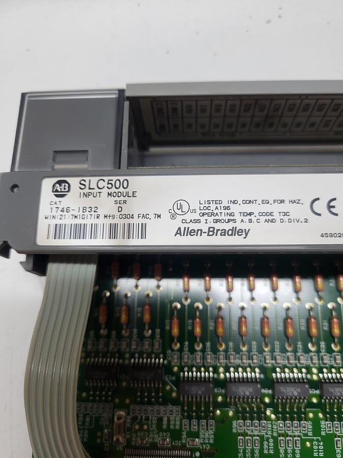 Used Allen-Bradley SLC 1746-IB32 Ser.D
