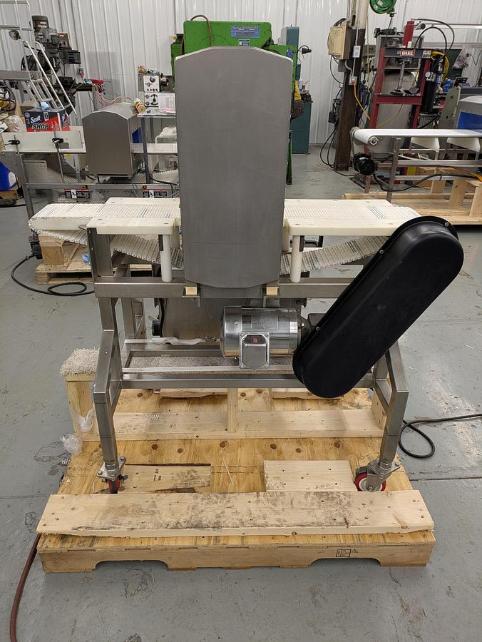 Used safeline metal detector 7-3/4" wide 12-1/4" tall