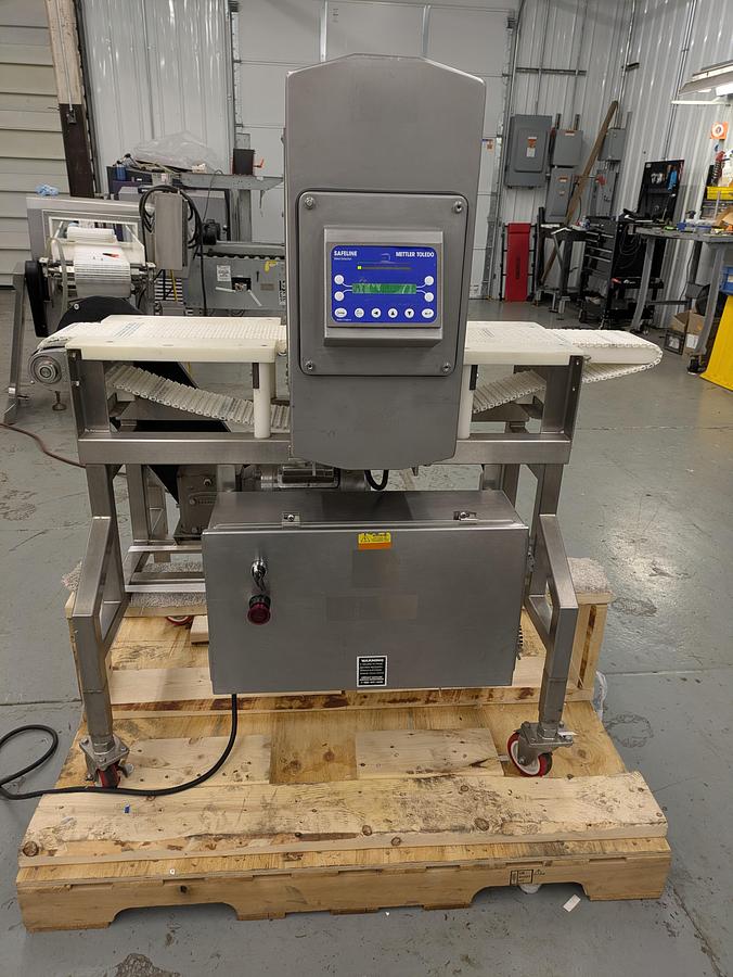 Used safeline metal detector 7-3/4" wide 12-1/4" tall