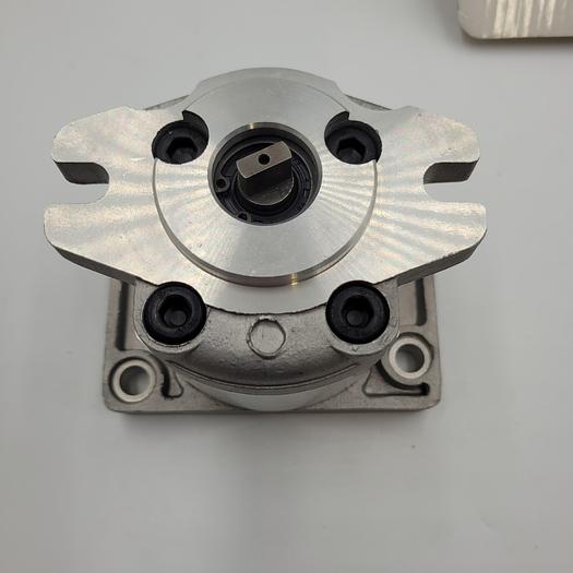 Vestil, 01-143-035 Hydraulic Pump in box