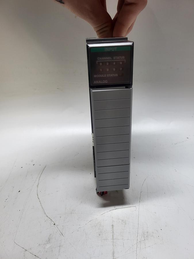 Used Allen-Bradley 1746-N18 Ser.A