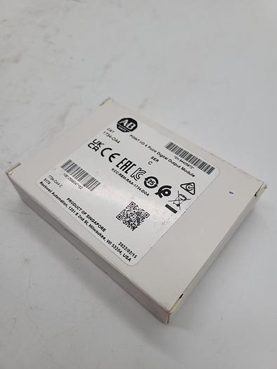 Authentic Allen-Bradley Point I/O 4 Point Digital Output Module 1734-OA4 Ser.C