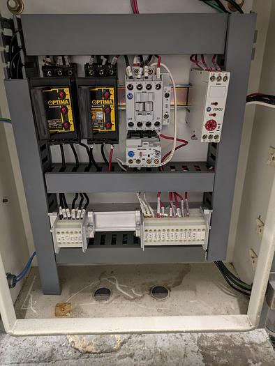 Used roller conveyor, 90 degree transition, pack station