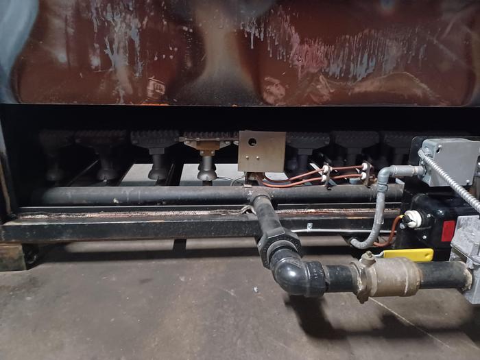 Used Parker Hot water boiler T1460 146000 BTU 2020