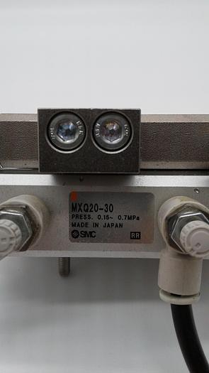 Used SMC MXQ20-30 PRESS 0.15~0.7MPa