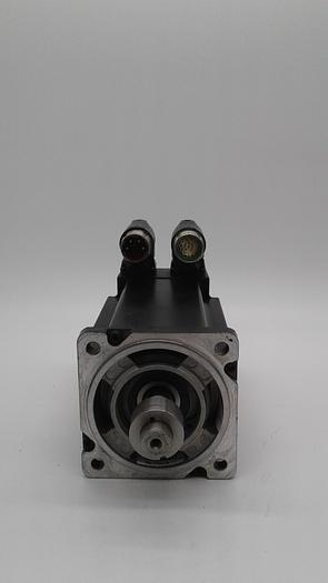 Used Allen-Bradley INVERTER DUTY AC SERVO MOTOR No. MLP-B330P-MK72AA PN-12151