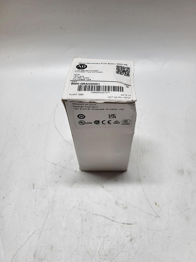 Used Allen-Bradley 30mm Momentary Push Button 800H-QRAH2WD1 Ser.G (white)