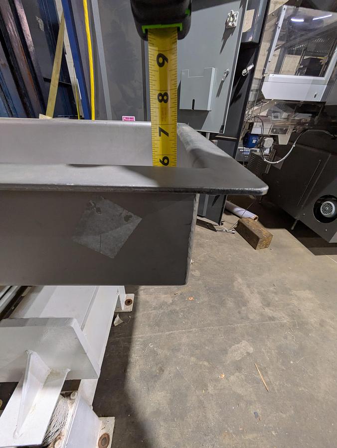 Used shaker conveyor 18" x 96"