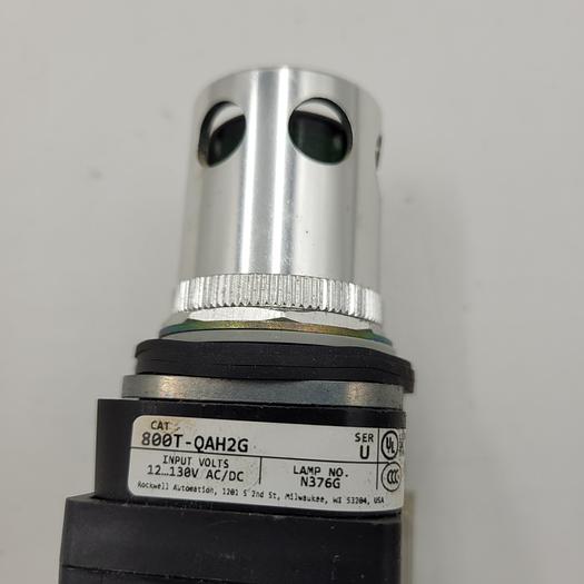 Used ALLEN BRADLEY 800TC-N374 button base & 800T-QAH2G push button