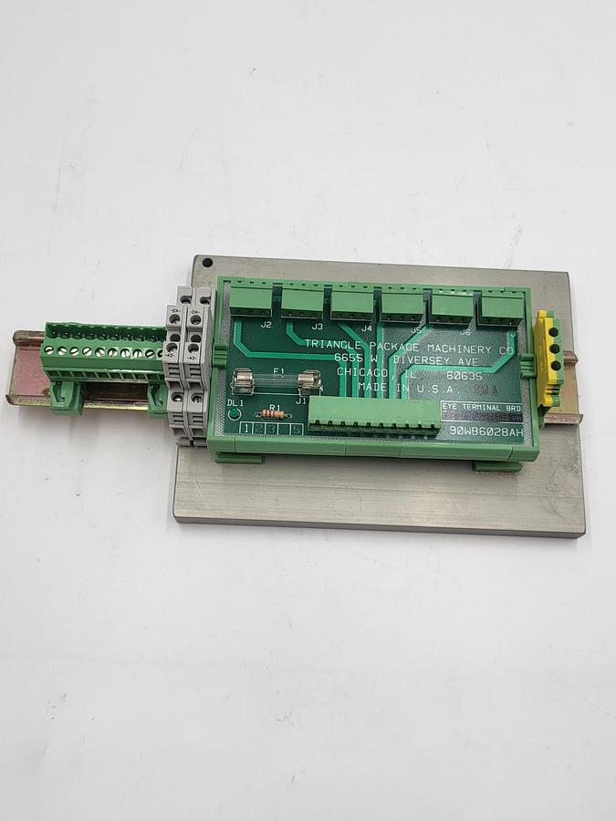Used Triangle Package Machinery 90WB6028AH industrial terminal/circuit board 4 automated packaging machine & mounting plate
