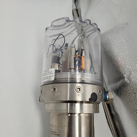 Used 316 stainless steel: 5/8" butterfly valve (9SD0246-G40) connected to SPX Waukesha actuator WM20003450