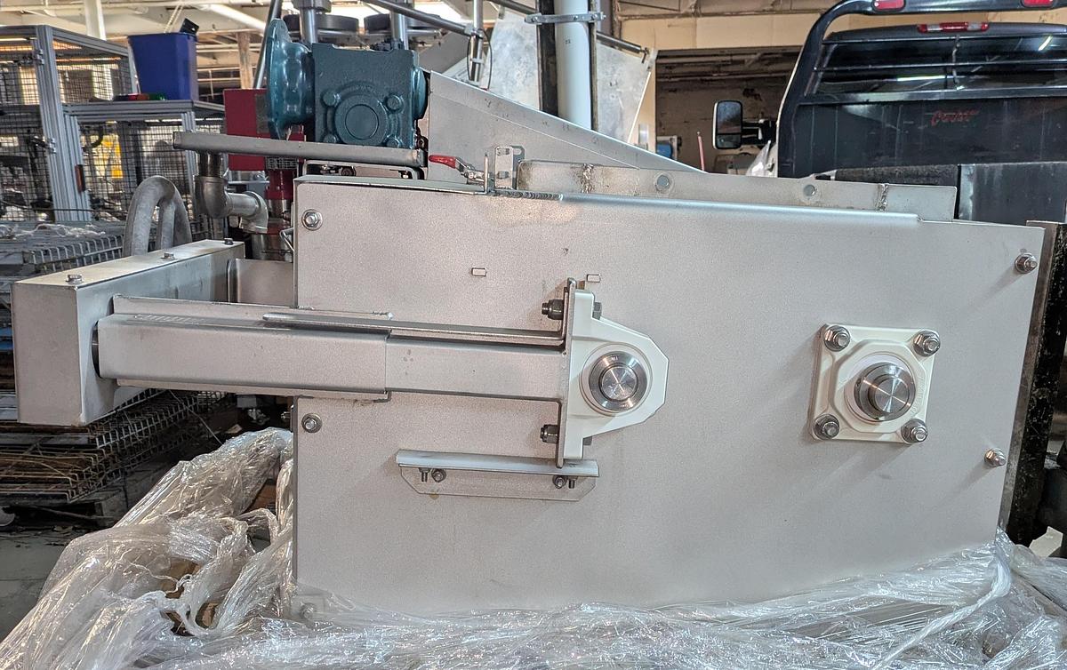 Key tech cluster breaker