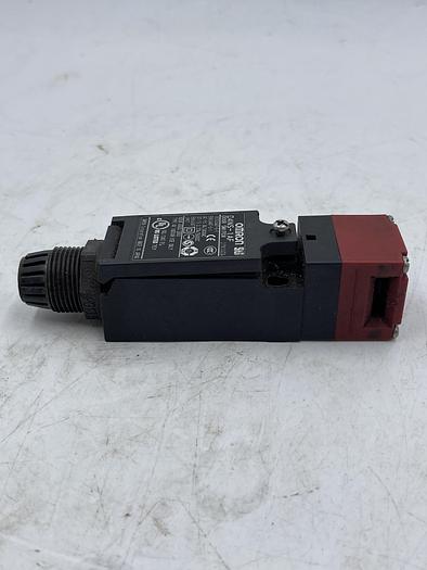 Used Omron D4NS-1AF
