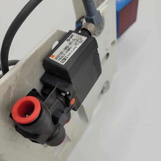 Used SICK SZW10003-D PHOTOELECTRIC SENSOR plus wiring & SMC VFD112Y-5M0-N7-G VALVE attached to adjustable steel bracket