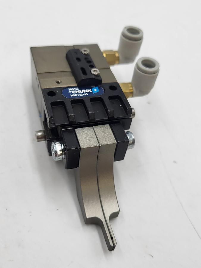 Used SCHUNK MPG+32-AS / 305512 Robotic Pneumatic Grippers