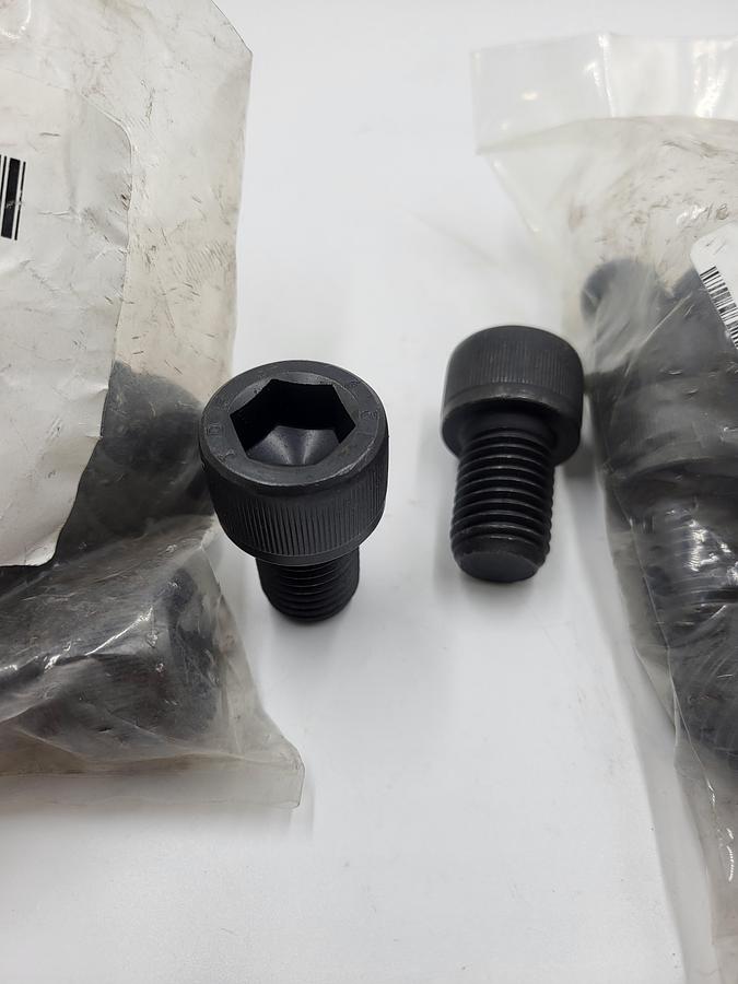 M20X30 blk oxide 912 - 12.9 Ft socket head bolt **NEW**