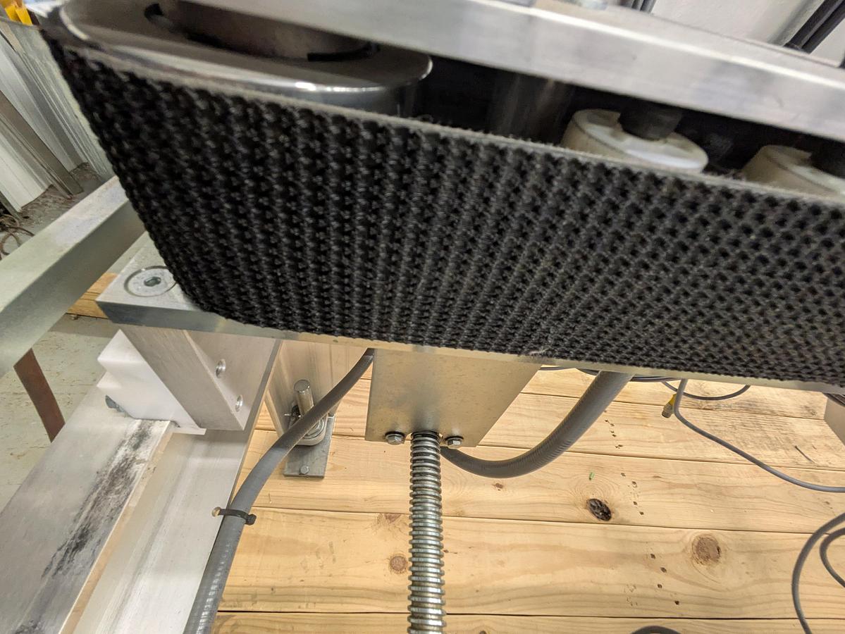 Used Wexxar WF-20T case erector