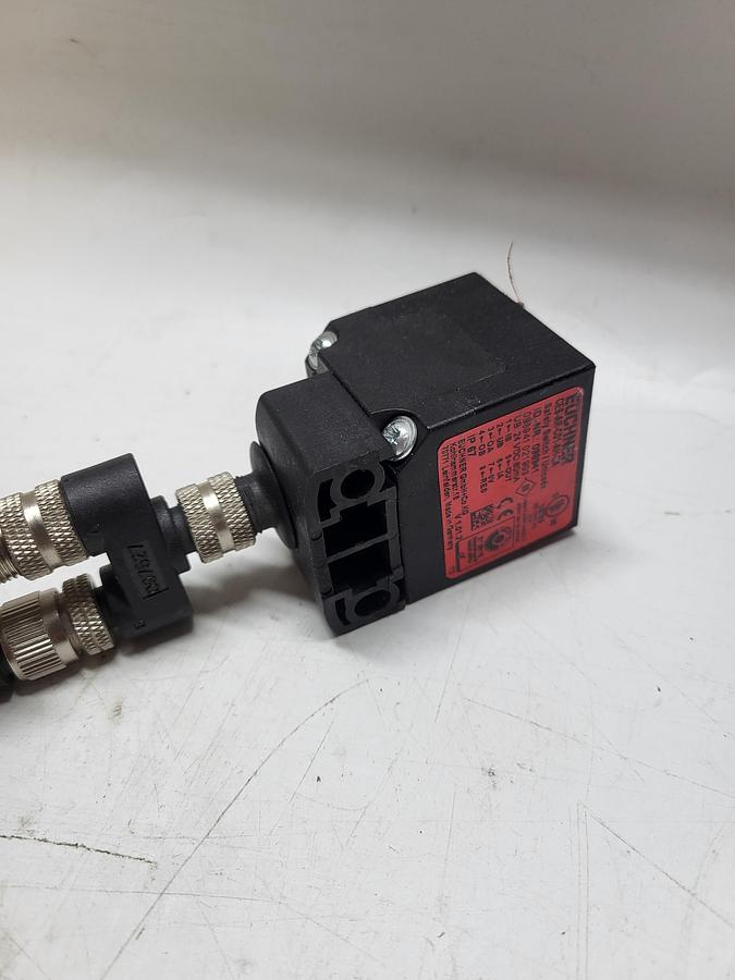 Used Euchner CES-AR-C01-AH-SA Safety Switch