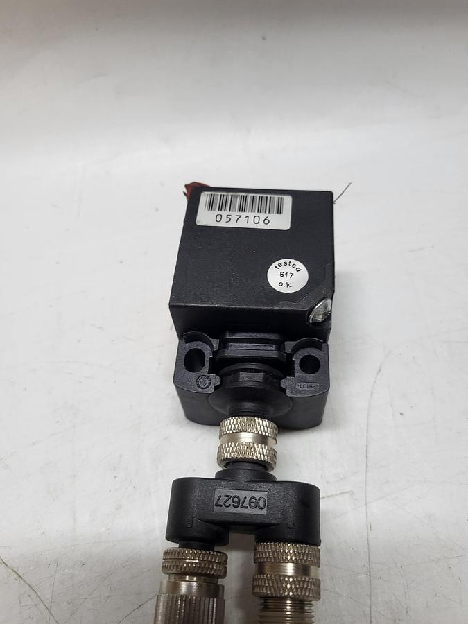 Used Euchner CES-AR-C01-AH-SA Safety Switch