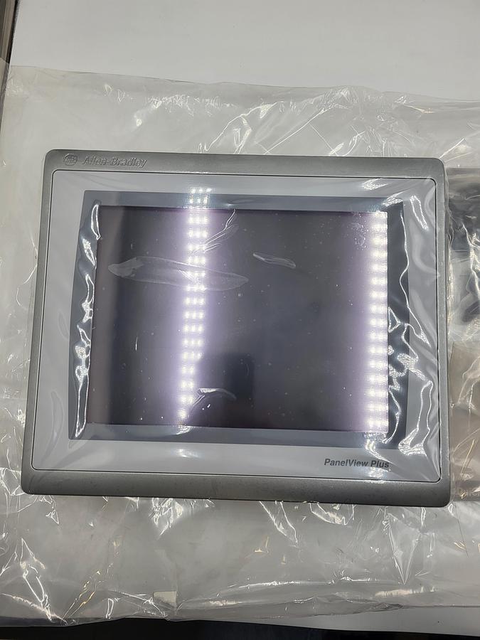 Allen-Bradley 2711P-T10C22D9P-B PanelView Plus 7 Color Touch 10" Ethernet, Ser B