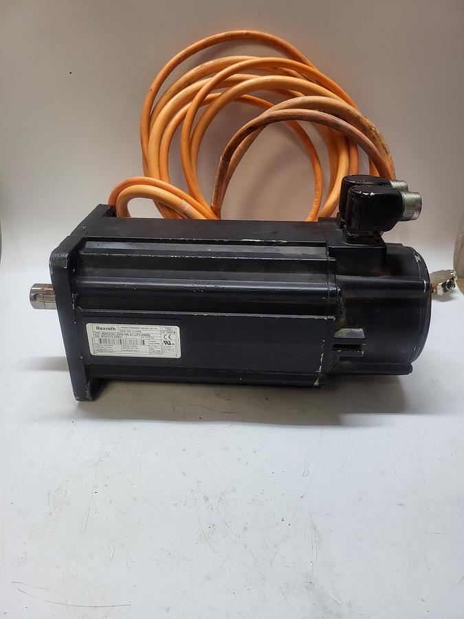 Used Rexroth MSK076C-0450-NN-S1-UP0-NNNN w/RKL4302 AWM Style Cable 112"