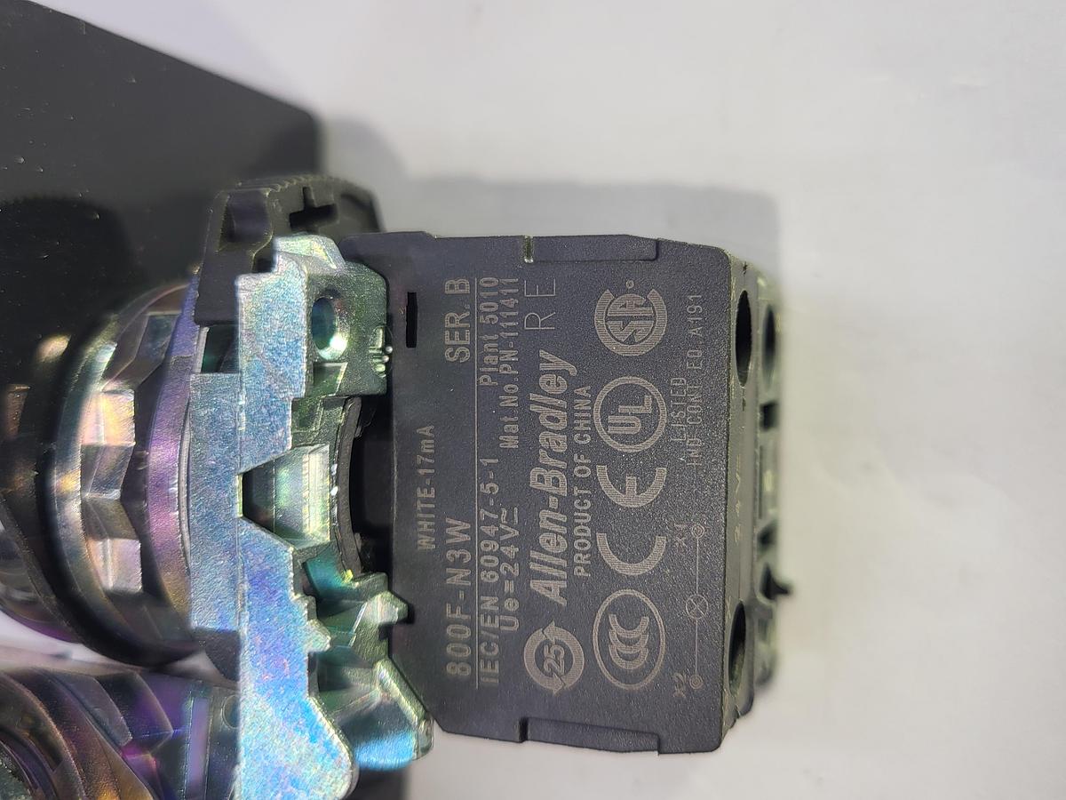 Used Allen Bradley Blue Push Button 800FM-LE3 contact blocks 800F-X10 & 800F-N3W