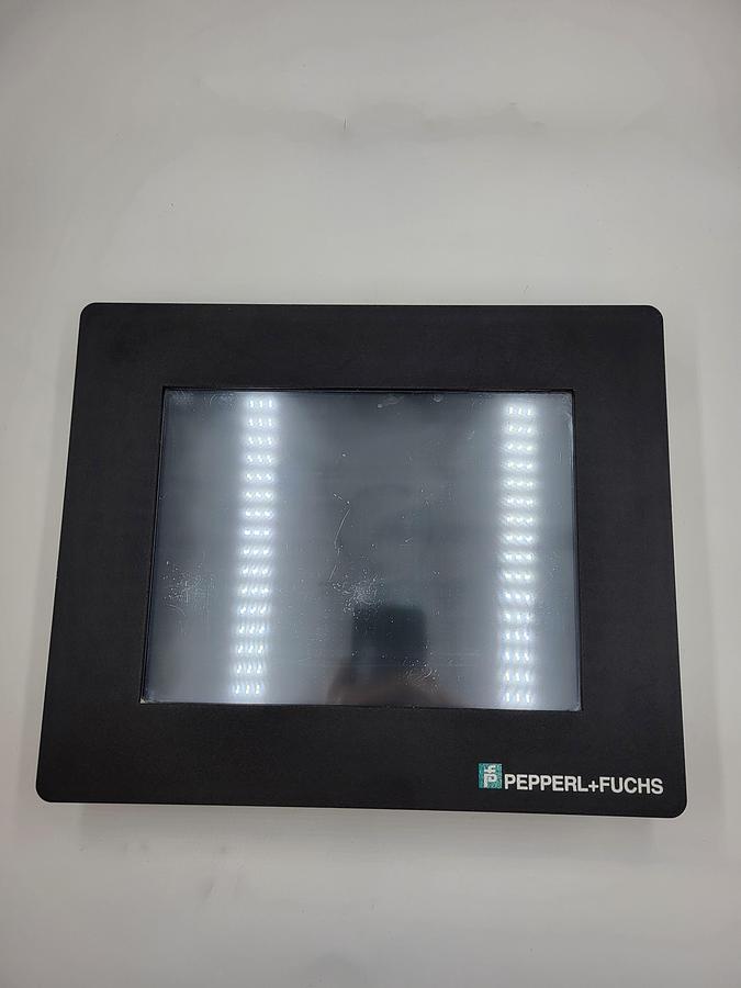 Used Pepperl+Fuchs DM512-TA-GP-N0-N0 is a 12.1-inch industrial flat panel operator anti-glare interface monitor