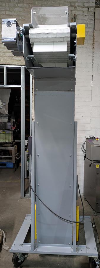 Used mild steel elevator ,32" infeed 80" outfeed, 110v variable speed drive