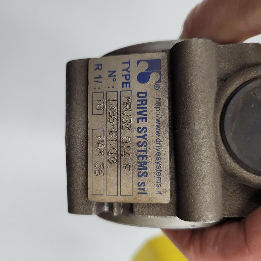 Used Servo Robot servo motor MP66M K16 & SERVO BOT (mrv30 B14 F / PAM56 GEAR BOX / EL26A1000Z5L10X6JR