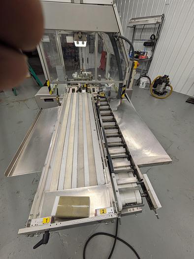 Used PMM intermittent motion horizontal cartoner