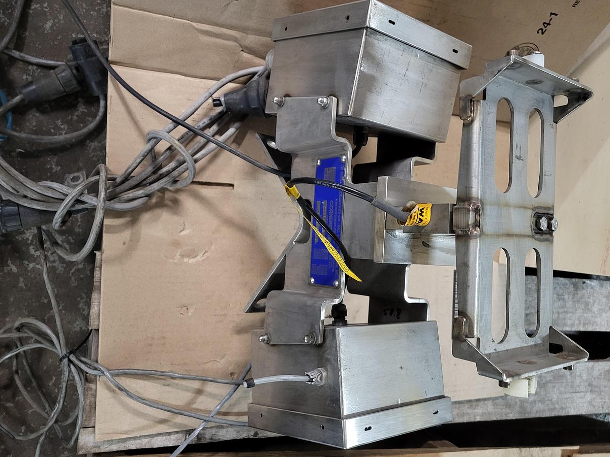 Used Mettler Toledo Cornerstone Hi-speed Checkweigher CZ2310-1A Ser # S980460 1A