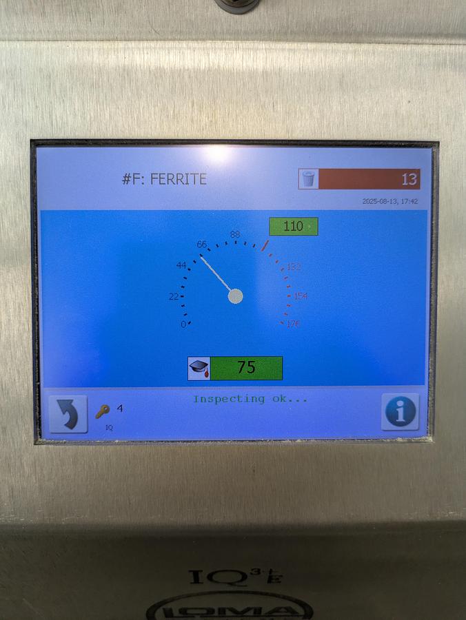 Used Loma IQ-3 e plus metal detector, stainless conveyor