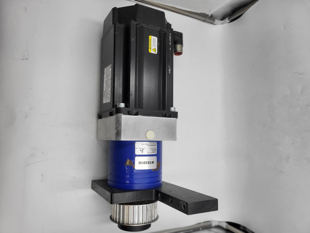 Used Allen Bradley MPL-B540K-MK72AA / 460V 4000 RPM & Wittenstein LP 120S-MF1-5 / AC 10026213 plate: 10-1/4" x 6"