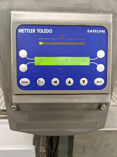 Used Safeline metal detector 21.5" wide x 6.75" tall 18" wide belt