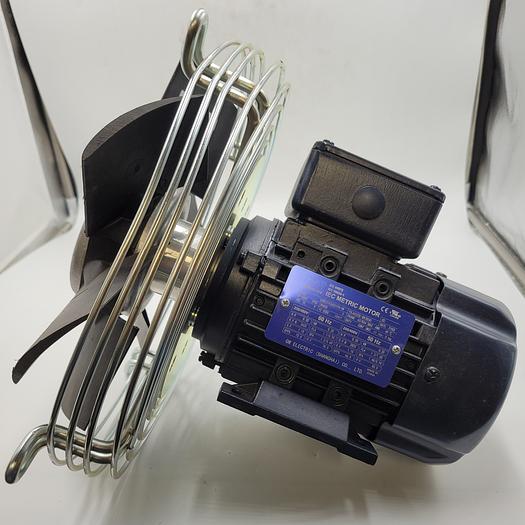 GW Industry: .33 HP motor attached to a 10" fan (fan guard dia. = 12") motor: 63BC33V36D31FN-GW frame: 63/B34 / IP55*NEW*